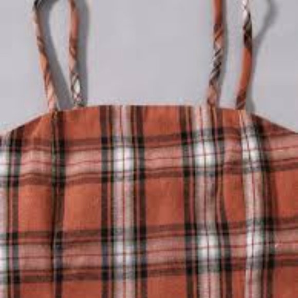 Solid Crop Tee & Plaid Cami Dress - Picture 3 of 4